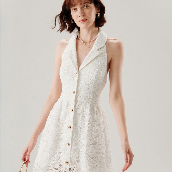 Elegant White Lace Backless Dress - Picture 2 of 4